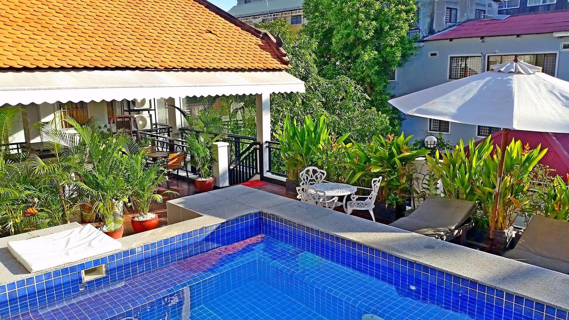 โรงแรมนัมเบอร์9 พนมเปญ ภายนอก รูปภาพ